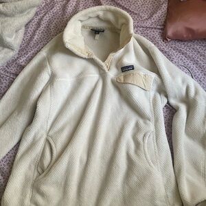 Off white Patagonia, good condition